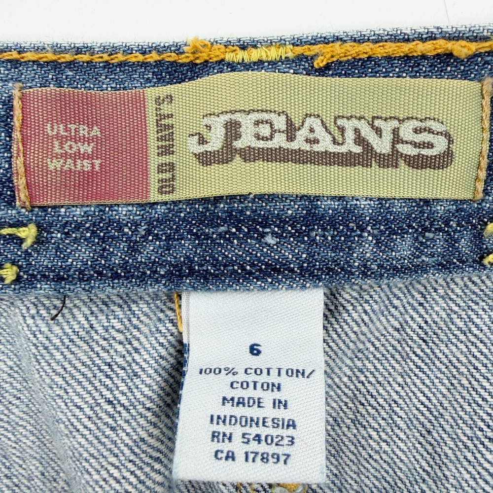 Vintage Y2K Old‎ Navy Ultra Low Waist Denim Skirt Button Front Lightwash Size 6 - Picture 6 of 6